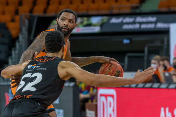 瞩目的亚历 瞩目的亚历