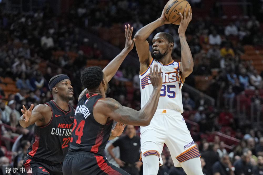 有力的发球 有力的发球