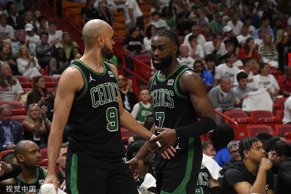 选手正面对 选手正面对